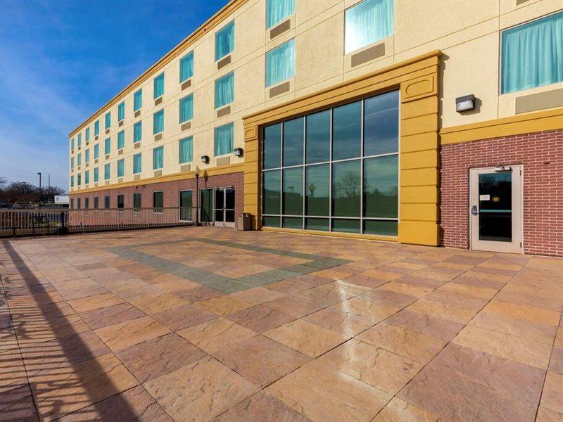 Comfort Suites Manassas Battlefield Park Exterior photo