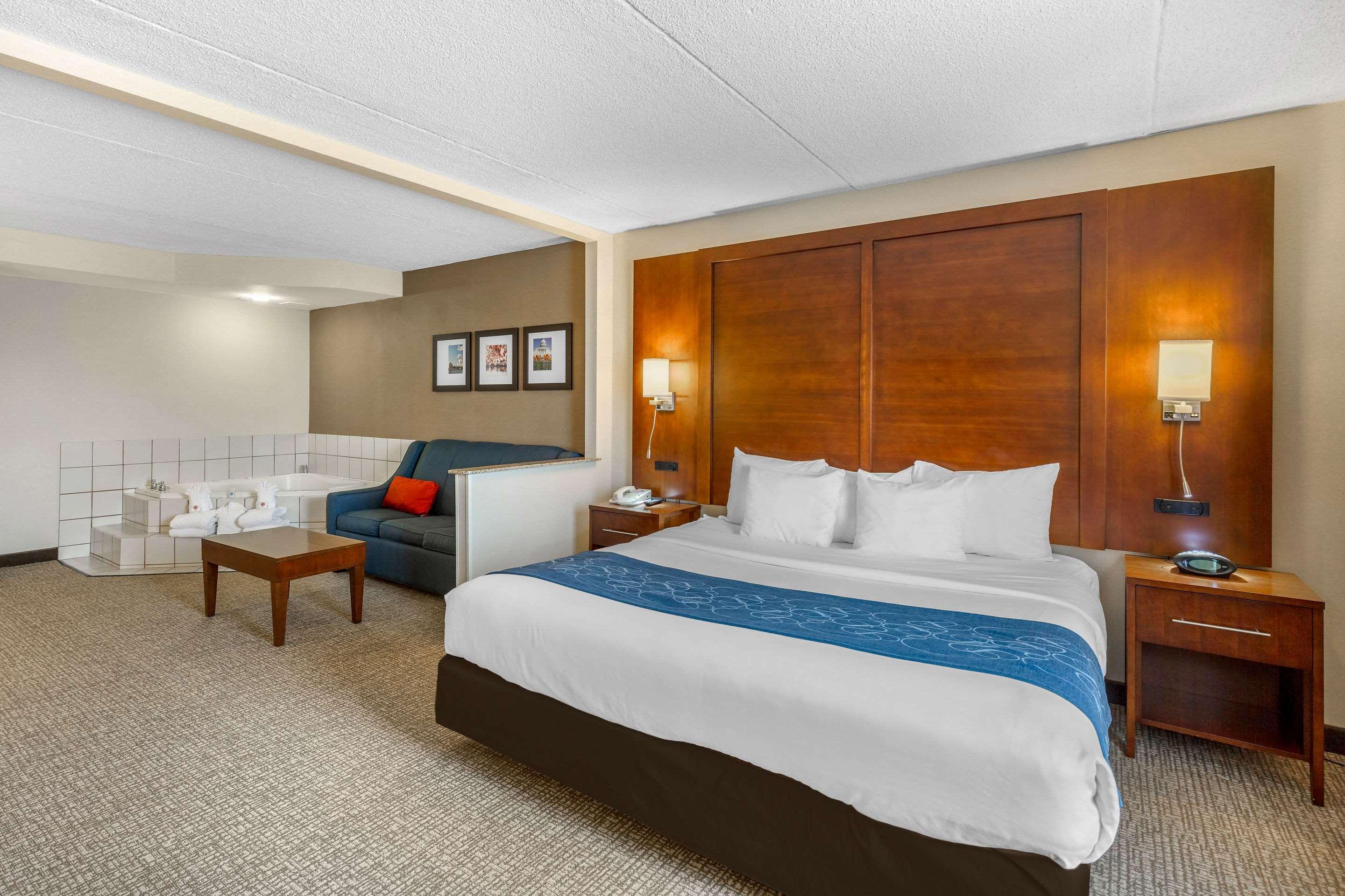 Comfort Suites Manassas Battlefield Park Exterior photo