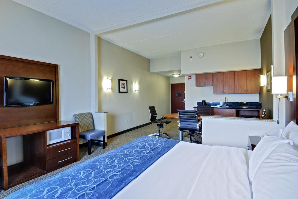 Comfort Suites Manassas Battlefield Park Exterior photo